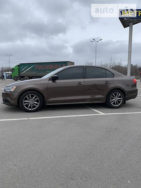 Седан Volkswagen Jetta 2014 в Запоріжжі