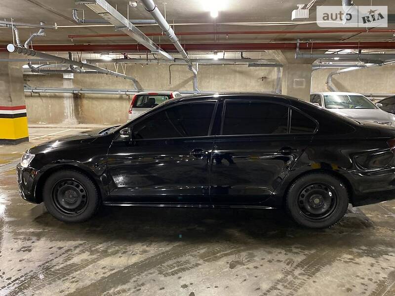 Седан Volkswagen Jetta 2011 в Днепре