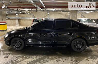 Седан Volkswagen Jetta 2011 в 