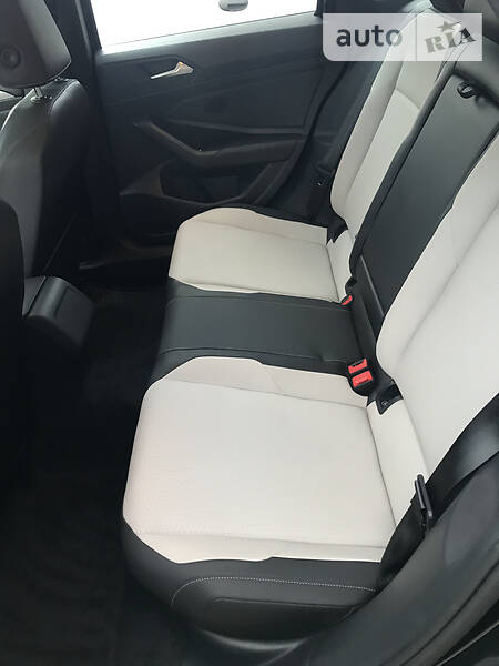 Седан Volkswagen Jetta 2018 в Харкові