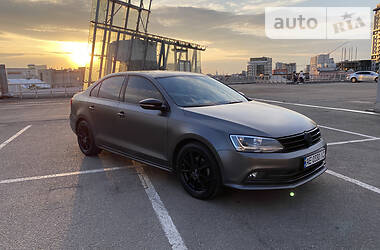 Седан Volkswagen Jetta 2016 в 