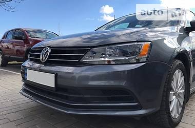 Седан Volkswagen Jetta 2015 в 