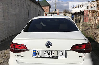 Седан Volkswagen Jetta 2016 в Киеве