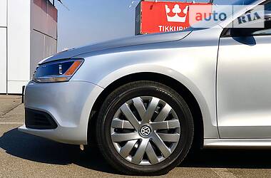 Седан Volkswagen Jetta 2011 в 