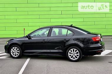 Седан Volkswagen Jetta 2015 в 