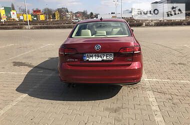 Седан Volkswagen Jetta 2017 в Житомире