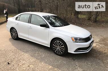 Седан Volkswagen Jetta 2016 в 