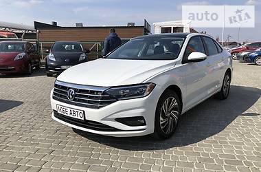 Седан Volkswagen Jetta 2019 в 