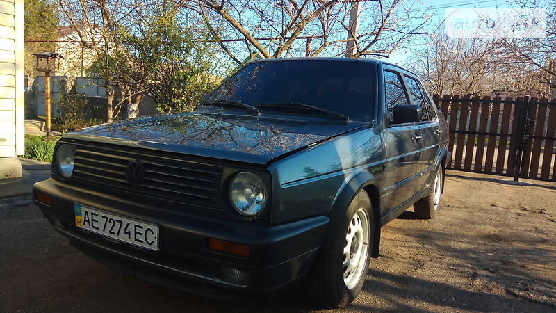 Хетчбек Volkswagen Jetta 1990 в П'ятихатках