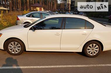 Седан Volkswagen Jetta 2014 в 