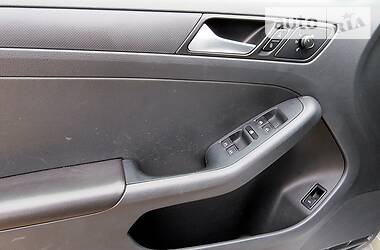 Седан Volkswagen Jetta 2014 в 