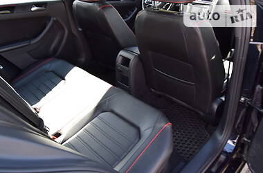 Седан Volkswagen Jetta 2014 в 