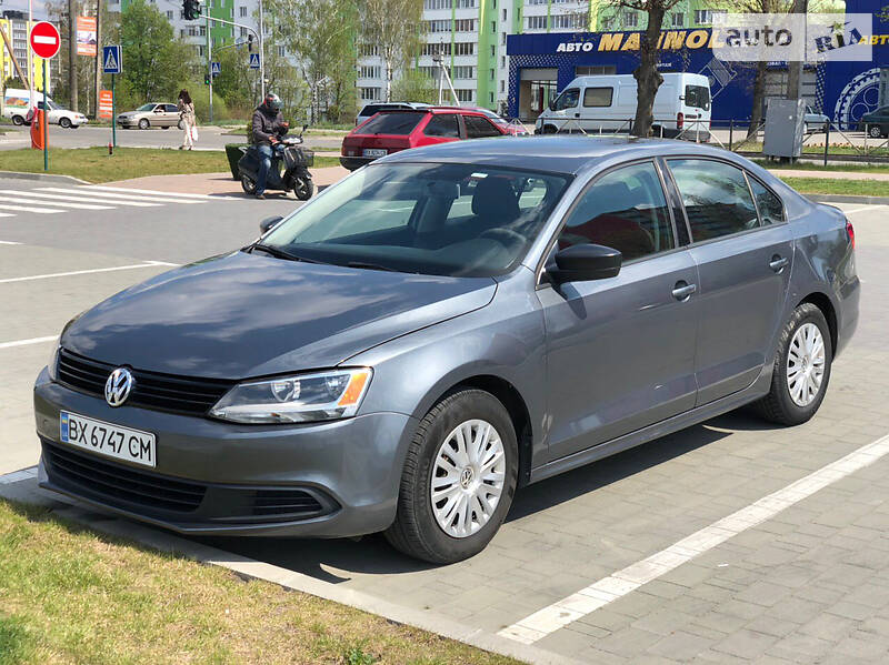 Седан Volkswagen Jetta 2014 в Хмельницькому