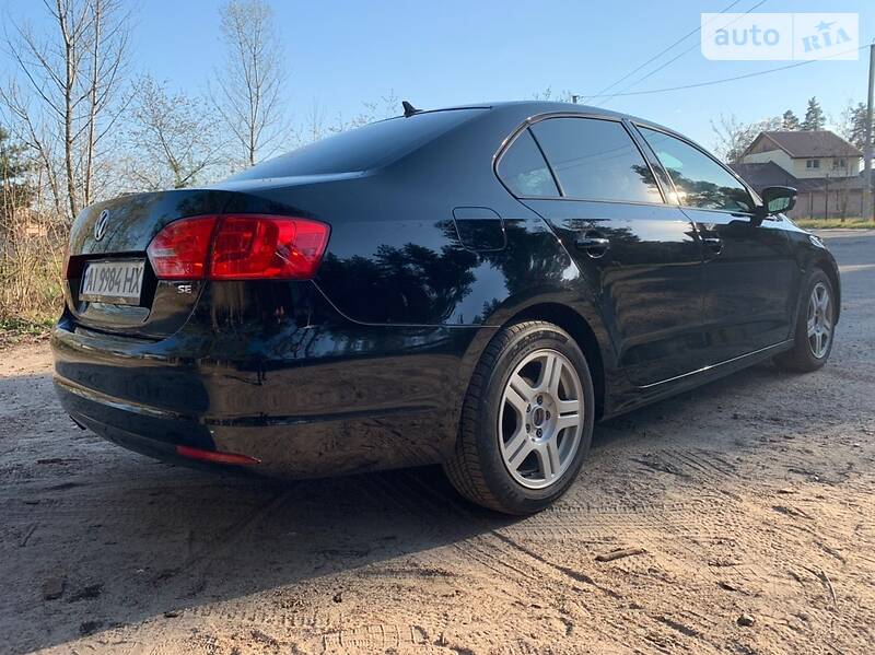 Седан Volkswagen Jetta 2013 в Києві