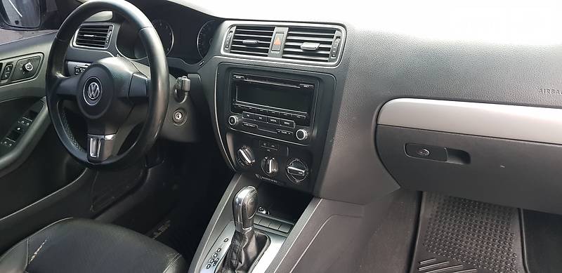 Седан Volkswagen Jetta 2012 в Києві