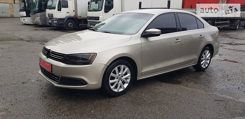 Седан Volkswagen Jetta 2012 в Києві