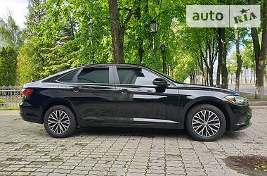 Седан Volkswagen Jetta 2019 в Сумах