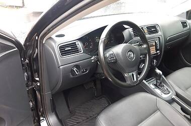 Седан Volkswagen Jetta 2011 в 