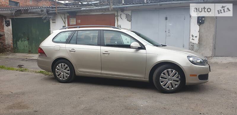 Універсал Volkswagen Jetta 2013 в Хмельницькому