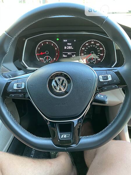 Седан Volkswagen Jetta 2018 в Сумах