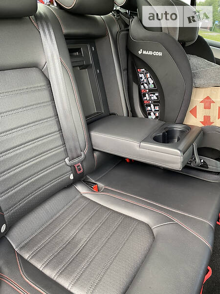 Седан Volkswagen Jetta 2014 в Києві