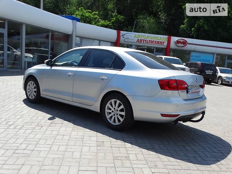Седан Volkswagen Jetta 2012 в Дніпрі