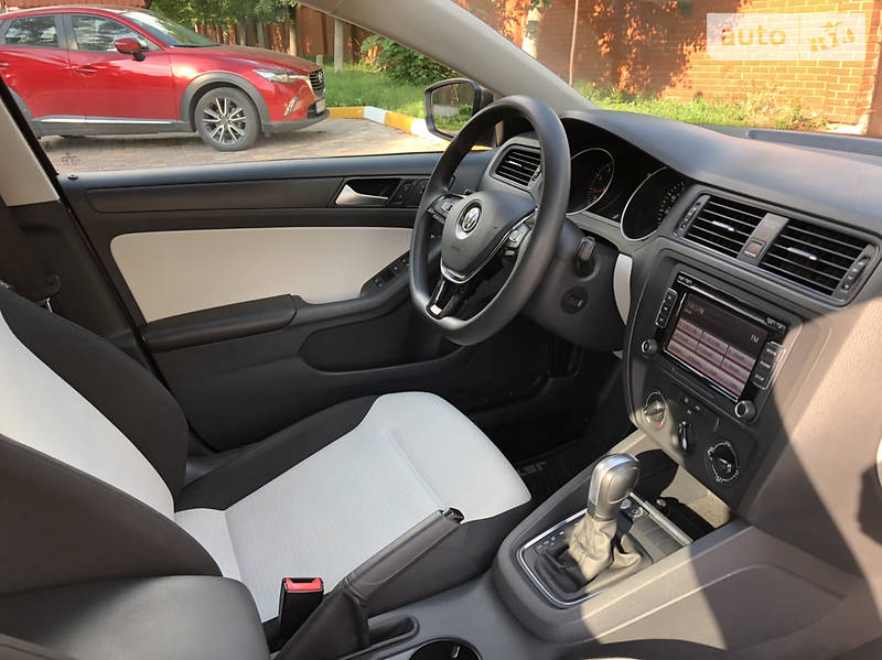 Седан Volkswagen Jetta 2014 в Ірпені