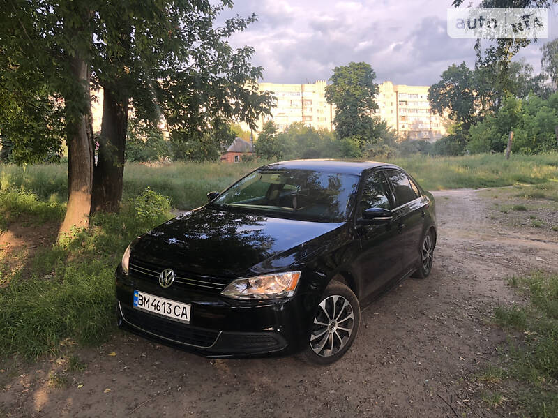 Седан Volkswagen Jetta 2012 в Сумах