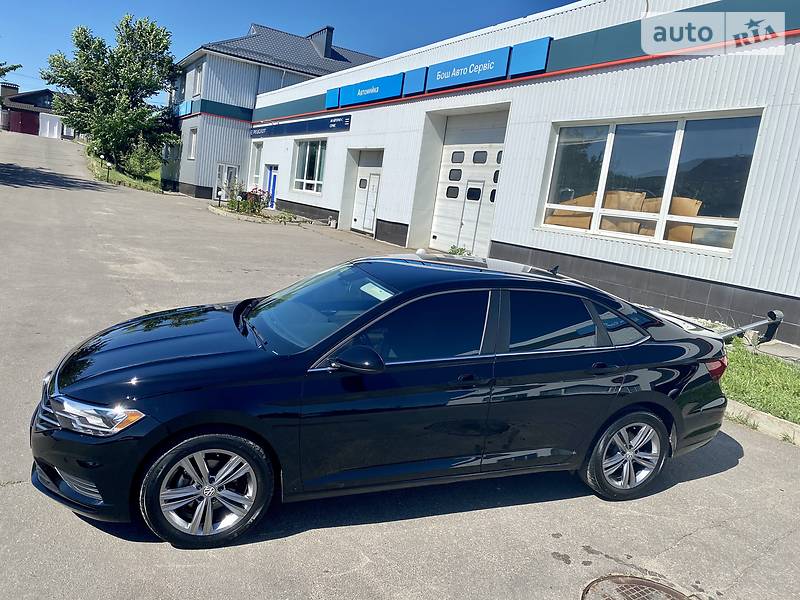 Седан Volkswagen Jetta 2018 в Сумах