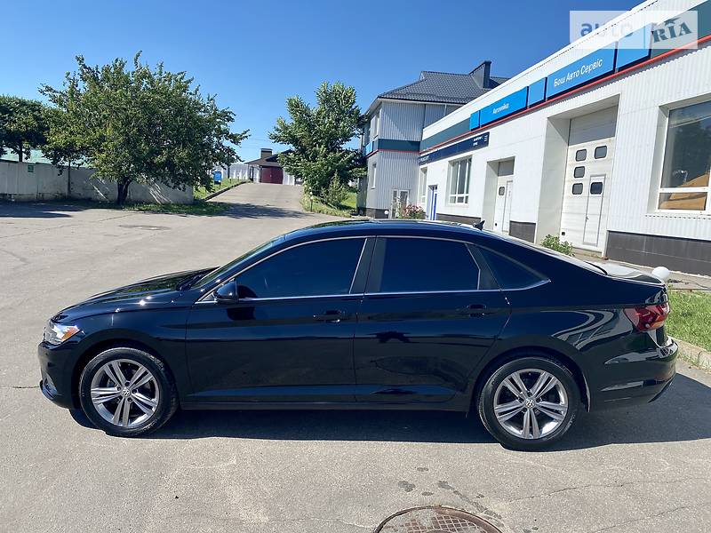 Седан Volkswagen Jetta 2018 в Сумах