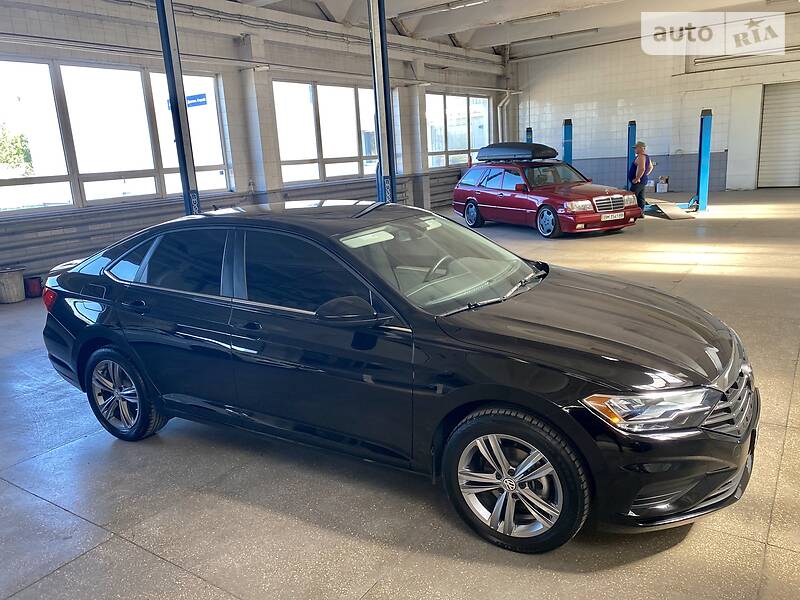 Седан Volkswagen Jetta 2018 в Сумах