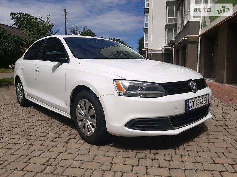 Седан Volkswagen Jetta 2014 в 