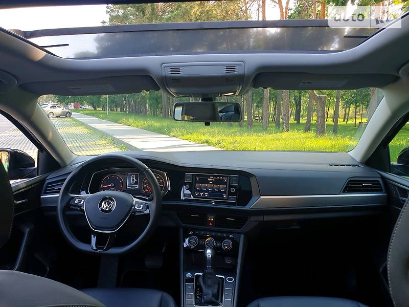 Седан Volkswagen Jetta 2018 в Києві