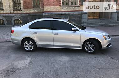 Седан Volkswagen Jetta 2013 в Полтаве