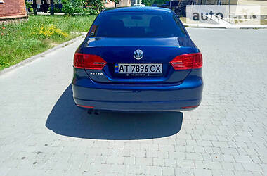 Седан Volkswagen Jetta 2011 в 