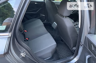 Седан Volkswagen Jetta 2019 в Києві