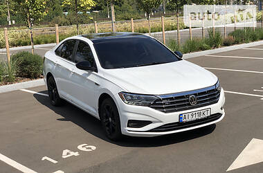 Седан Volkswagen Jetta 2018 в Киеве