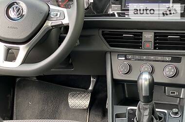 Седан Volkswagen Jetta 2018 в 