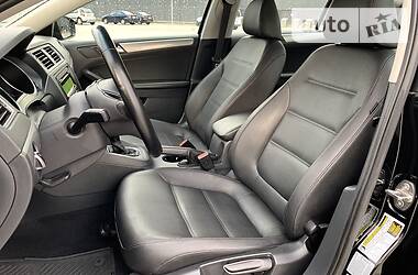 Седан Volkswagen Jetta 2015 в 