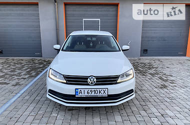 Седан Volkswagen Jetta 2017 в 
