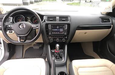 Седан Volkswagen Jetta 2015 в Ивано-Франковске