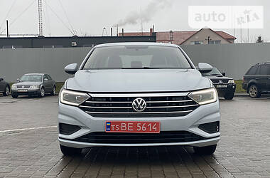 Седан Volkswagen Jetta 2019 в Луцке