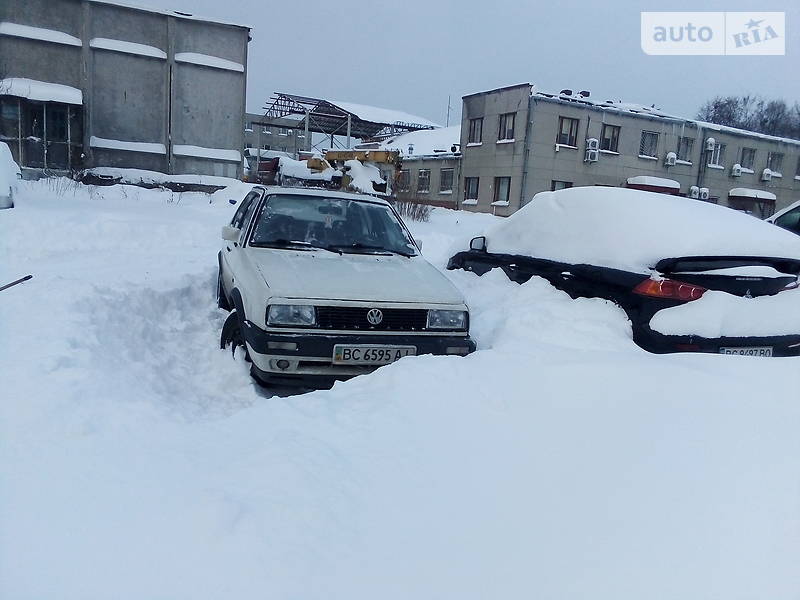 Седан Volkswagen Jetta 1987 в Львове