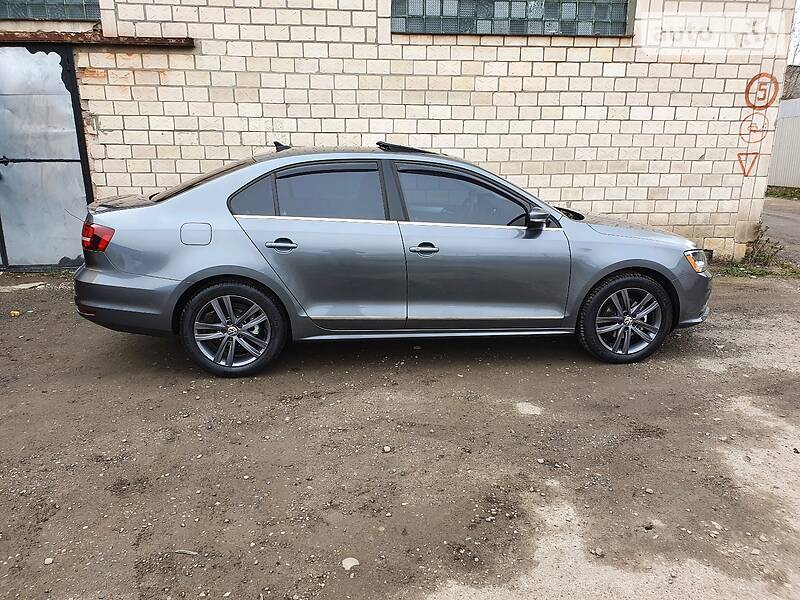 Седан Volkswagen Jetta 2018 в Ивано-Франковске