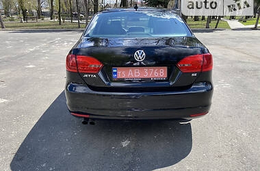Седан Volkswagen Jetta 2014 в Покровську