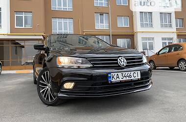 Седан Volkswagen Jetta 2016 в Киеве