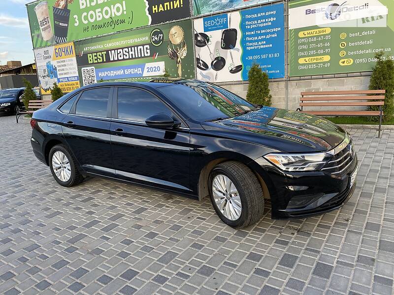 Седан Volkswagen Jetta 2019 в Кропивницькому