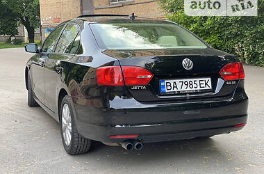 Седан Volkswagen Jetta 2011 в Кропивницькому