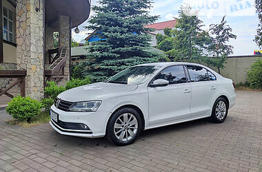 Volkswagen Jetta Premium 2016 Volkswagen Jetta Premium 2016