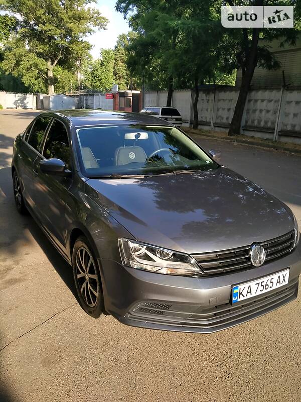 Седан Volkswagen Jetta 2016 в Киеве
